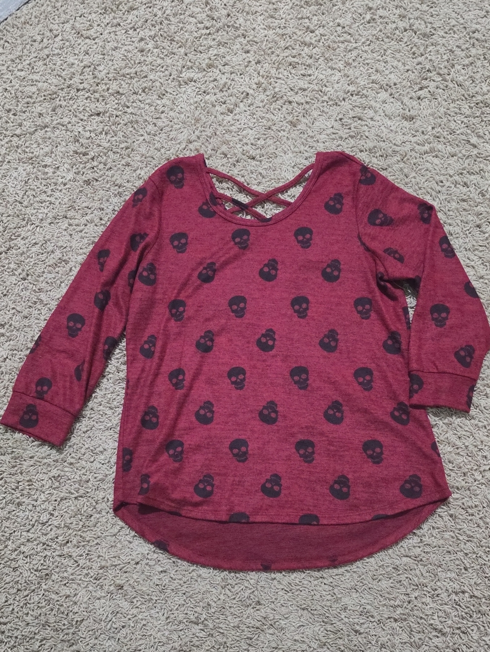 No Boundaries Top Burgundy Skull Print Crisscross Back XL Stretch Soft